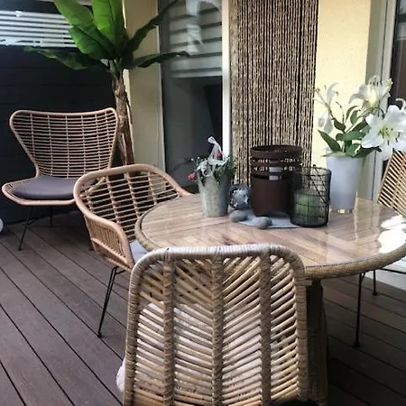 Sehr Schoene Ufernahe Ebenerdige Ferienwohnung Pura Vida Auf Der Halbinsel Scheid Scheid  Exterior foto